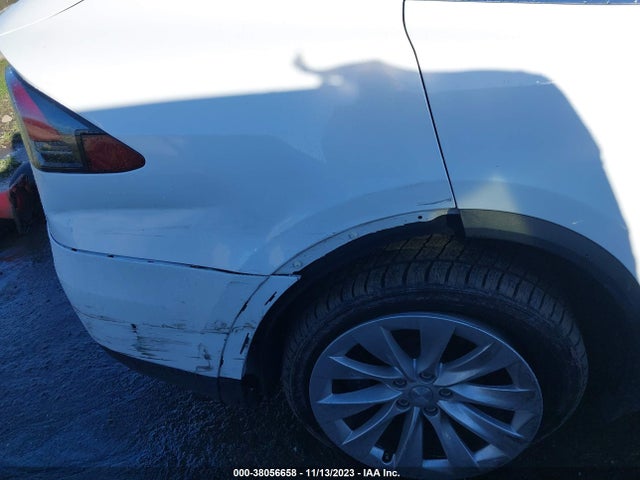 Tesla MODEL X 2021 5YJXCAE20MF311571 Image 20
