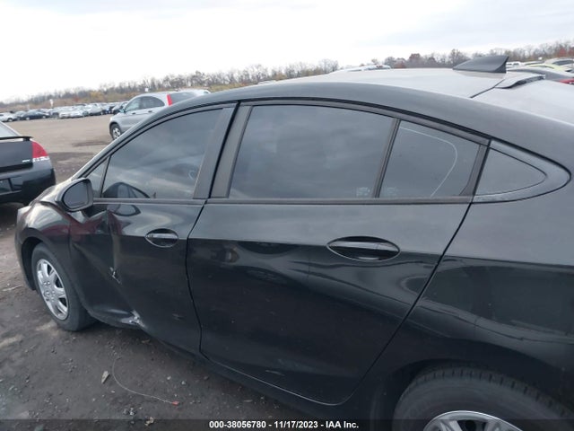 Chevrolet Cruze Ls Auto 2018 1G1BC5SMXJ7101643 Image 14