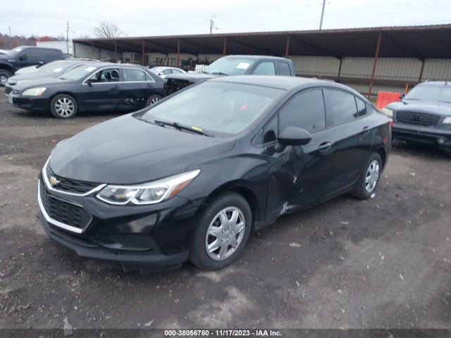 Chevrolet Cruze Ls Auto 2018 1G1BC5SMXJ7101643 Image 2