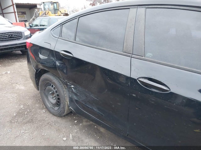 Chevrolet Cruze Ls Auto 2018 1G1BC5SMXJ7101643 Image 6