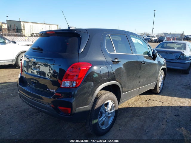 Chevrolet Trax Awd Ls 2021 KL7CJNSB7MB348696 Image 4