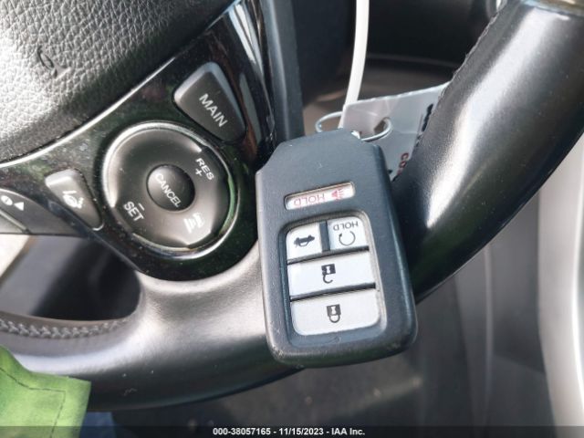1HGCR3F9XGA025150 Honda Accord Sedan Touring
