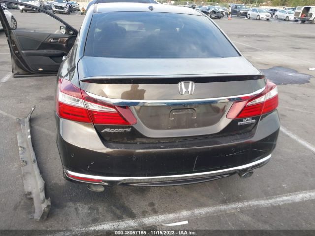1HGCR3F9XGA025150 Honda Accord Sedan Touring