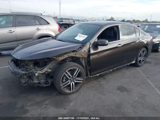 1HGCR3F9XGA025150 Honda Accord Sedan Touring