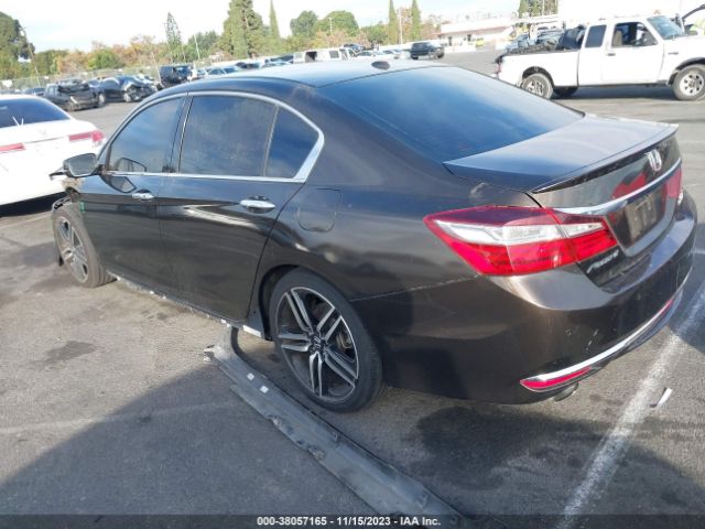 1HGCR3F9XGA025150 Honda Accord Sedan Touring
