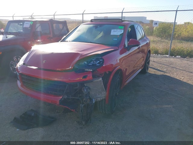 2017 PORSCHE CAYENNE WP1AD2A28HLA83156 Photo 1