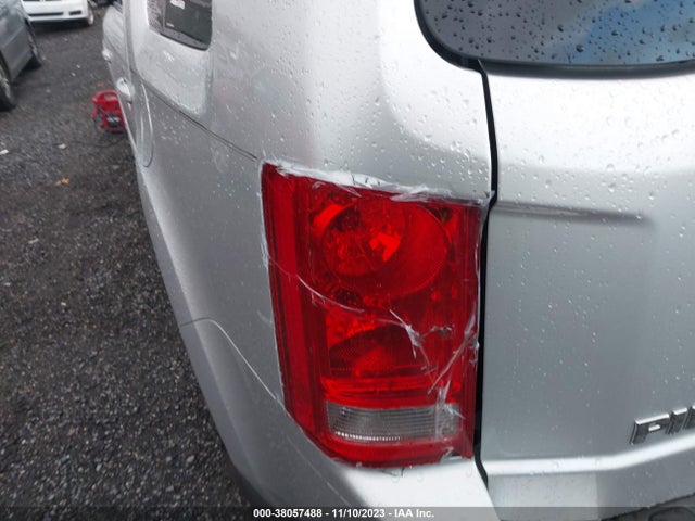 2009 HONDA PILOT EX VIN: 5FNYF384X9B009474