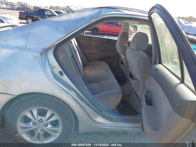 2004 TOYOTA CAMRY LE V6 VIN: 4T1BF32KX4U077170