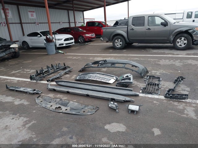 Chevrolet Suburban Lt 2017 1GNSCHKC7HR123797 Image 12