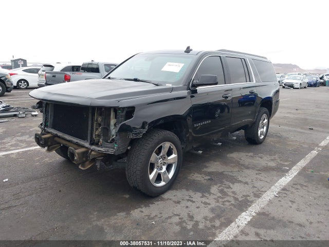 Chevrolet Suburban Lt 2017 1GNSCHKC7HR123797 Image 2