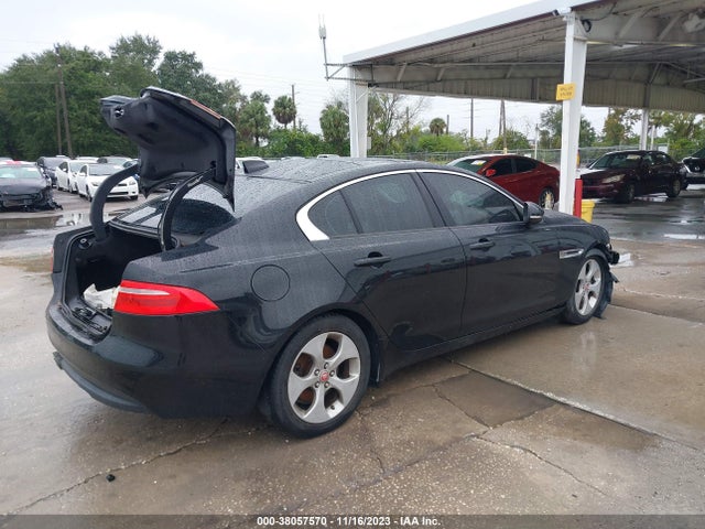 2018 JAGUAR XE SAJAR4FN0JCP33395 Photo 3