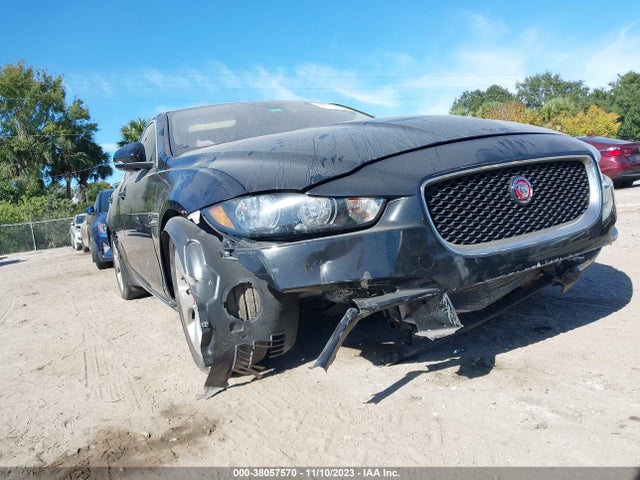2018 JAGUAR XE SAJAR4FN0JCP33395 Photo 5