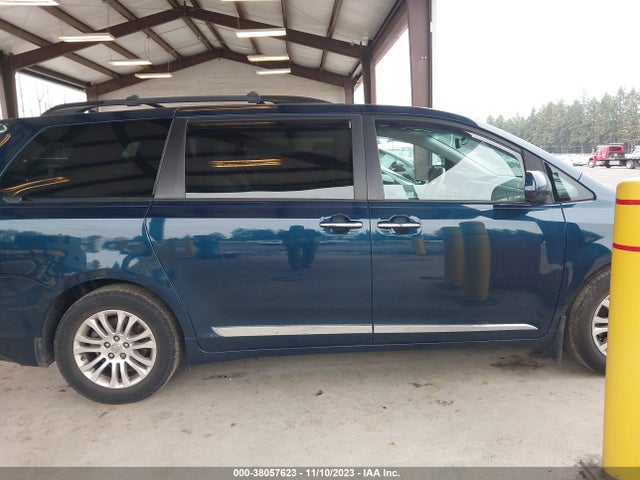 2012 TOYOTA SIENNA XLE V6 8 PASSENGER VIN: 5TDYK3DC7CS205075