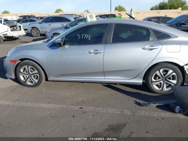 2HGFC2F58JH587255 Honda Civic Lx