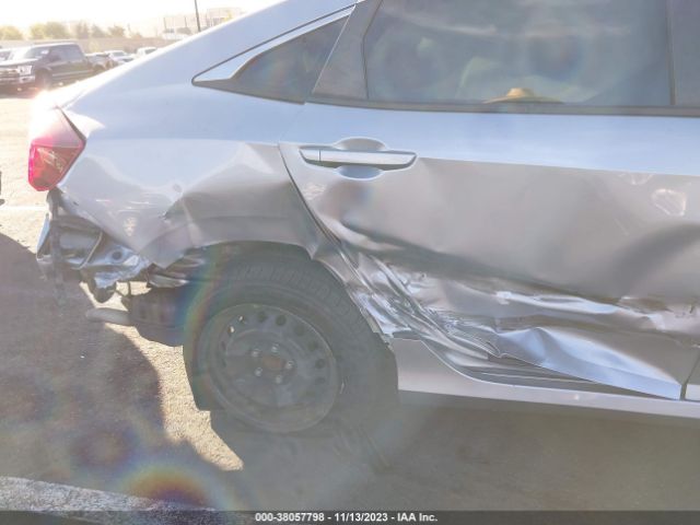 2HGFC2F58JH587255 Honda Civic Lx