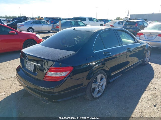 2010 MERCEDES-BENZ C 300 LUXURY/SPORT VIN: WDDGF5EB3AR090493