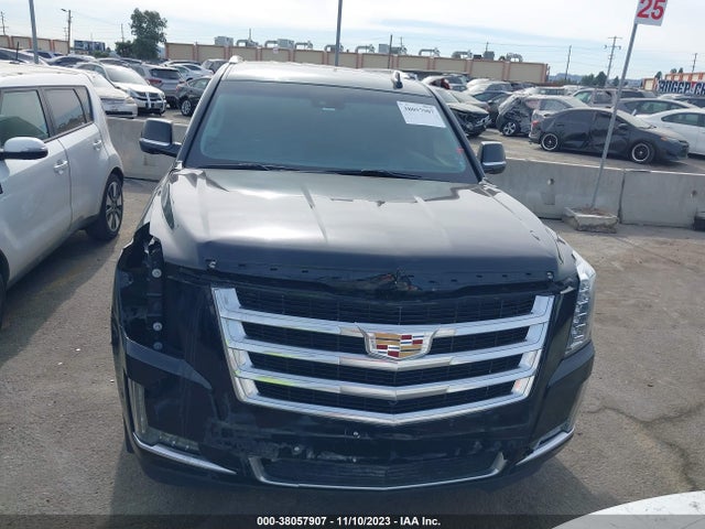 1GYS3HKJ8JR101282 Cadillac Escalade Esv Luxury