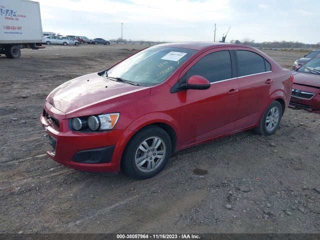 Chevrolet Sonic Lt Auto 2014 1G1JC5SB6E4237379 Image 2