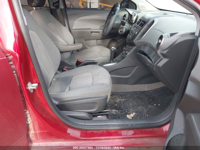 Chevrolet Sonic Lt Auto 2014 1G1JC5SB6E4237379 Image 5