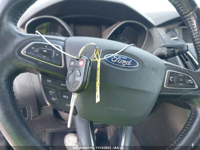 1FADP3K21GL350247 Ford 2016