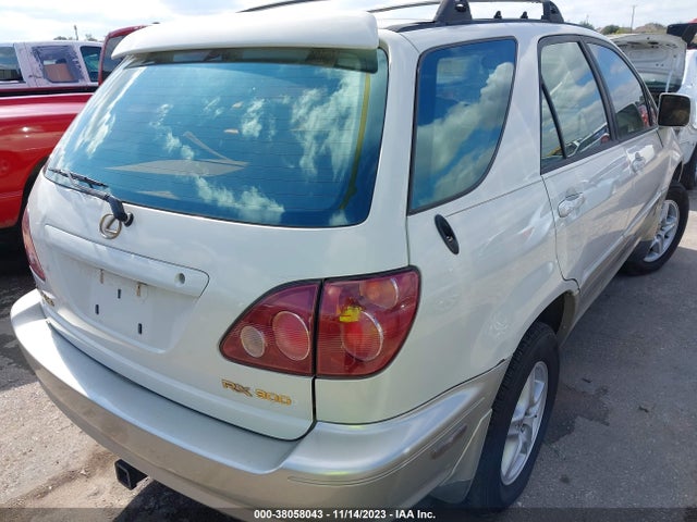 1999 LEXUS RX 300 LUXURY SUV JT6HF10U4X0070970 Photo 3