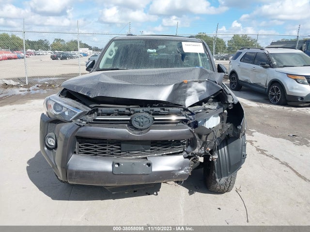 Toyota 4runner Sr5 Premium 2022 JTEFU5JR4N5270766 Image 12
