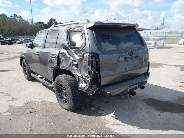 Toyota 4runner Sr5 Premium 2022 JTEFU5JR4N5270766 Image 3