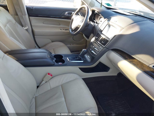 2013 LINCOLN MKT ECOBOOST VIN: 2LMHJ5AT9DBL58305