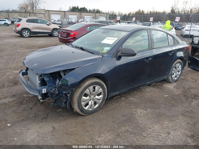 Chevrolet Cruze Ls Auto 2014 1G1PA5SG5E7349178 Image 2