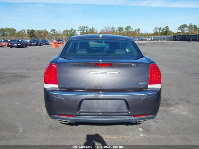Chrysler 300 Limited 2015 2C3CCAAG7FH930170 Image 16