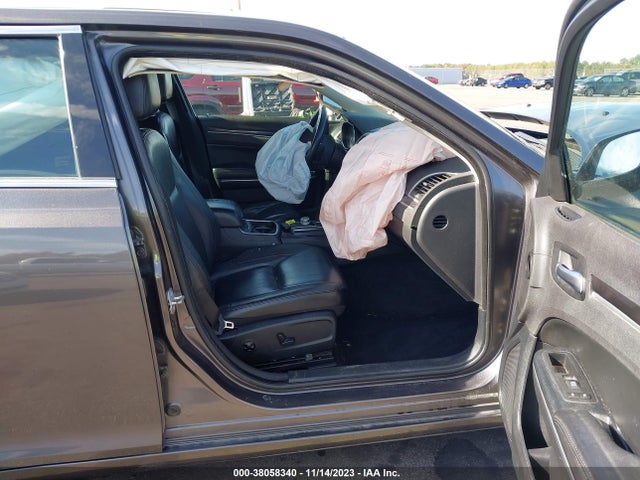 Chrysler 300 Limited 2015 2C3CCAAG7FH930170 Image 5