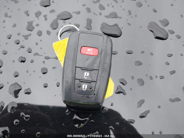 Toyota Prius Two 2016 JTDKBRFU6G3504675 Image 28