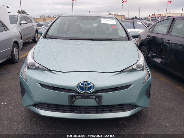 Toyota Prius Two 2016 JTDKBRFU6G3504675 Image 29