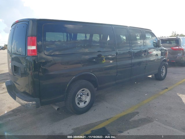 Chevrolet Express 3500 Lt 2017 1GAZGPFG2H1130103 Image 4