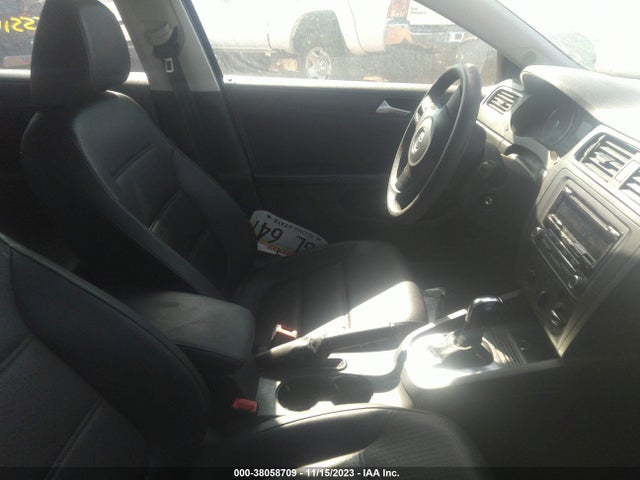 3VWD17AJ8EM400761 Volkswagen Jetta 1.8t Se