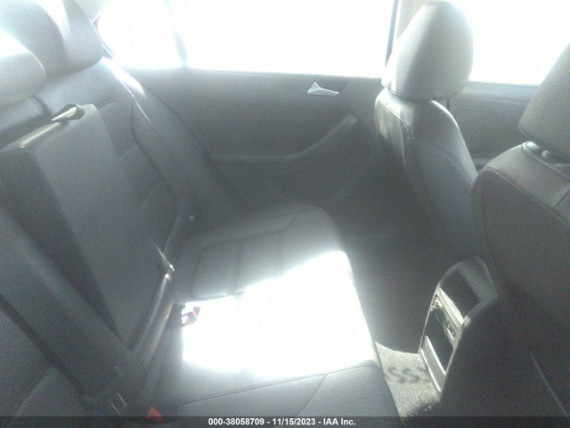 3VWD17AJ8EM400761 Volkswagen Jetta 1.8t Se