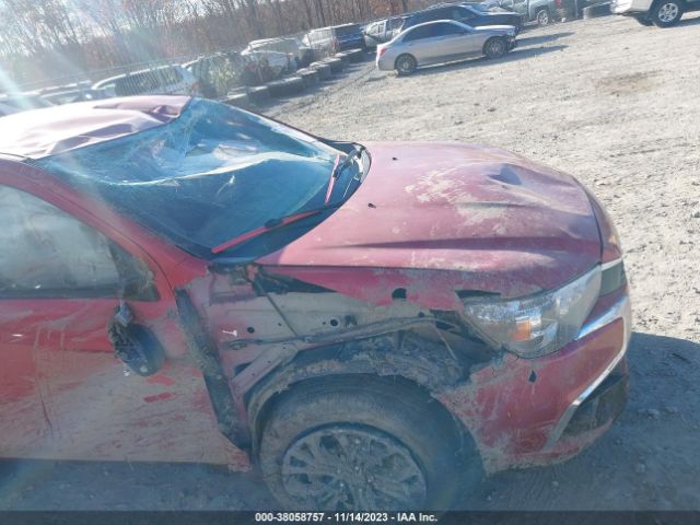 JA4AR3AU4HZ032478 Mitsubishi Outlander Sport 2.0 Le