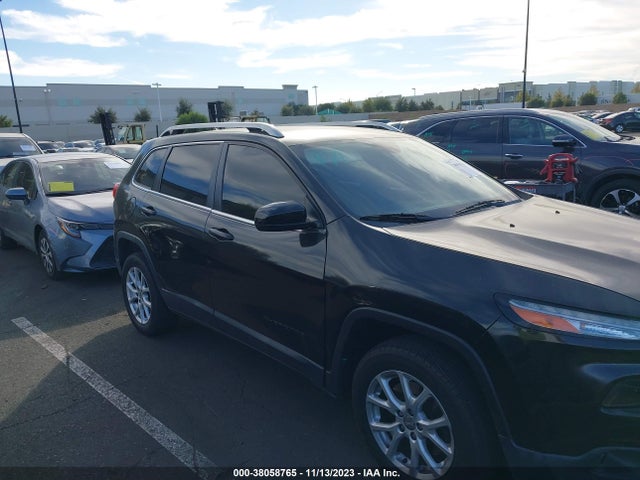 1C4PJLCB4FW553430 Jeep Cherokee Latitude