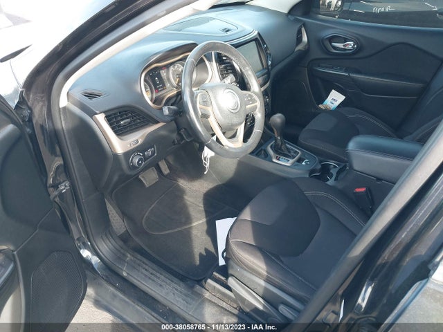 1C4PJLCB4FW553430 Jeep Cherokee Latitude