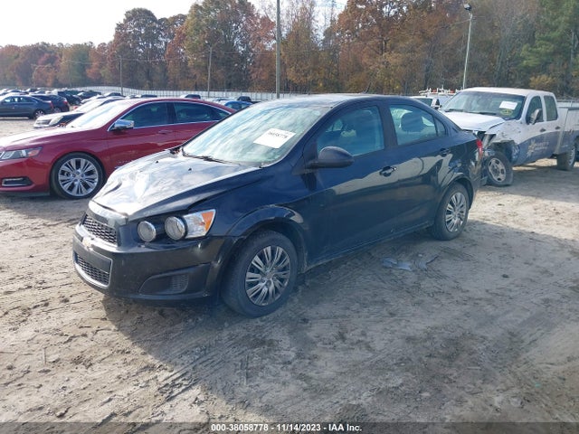 Chevrolet Sonic Ls Auto 2014 1G1JA5SH3E4182495 Image 2