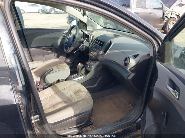 Chevrolet Sonic Ls Auto 2014 1G1JA5SH3E4182495 Image 5