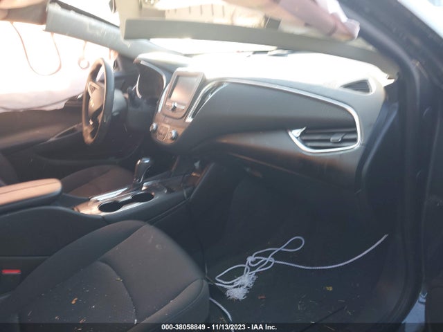 Chevrolet MALIBU LT 2018 1G1ZD5ST6JF243867 Image 5