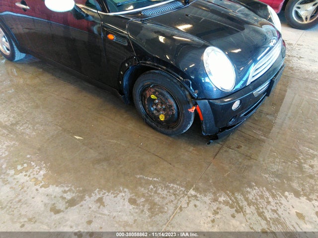 2006 MINI COOPER WMWRC33586TK65745 Photo 5