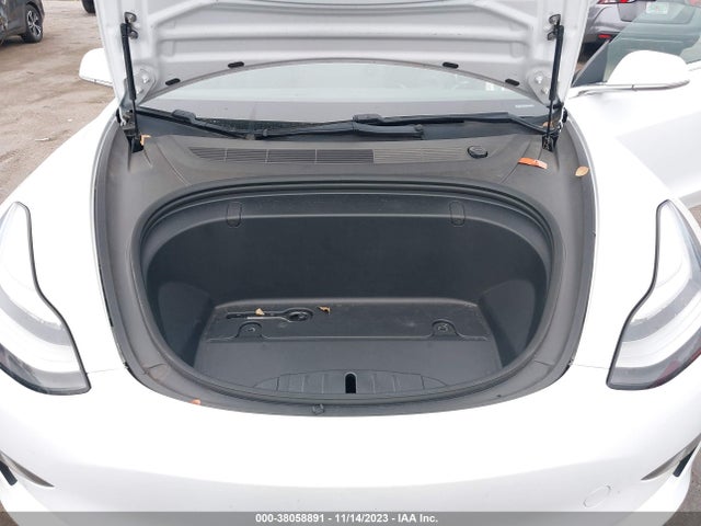 2019 TESLA MODEL 3 5YJ3E1EA2KF483730 Photo 9