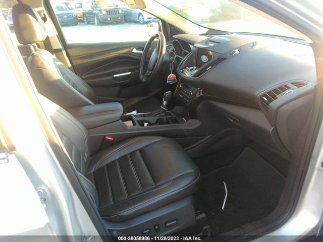 Ford Escape Titanium 2017 1FMCU9J91HUD35965 Image 5