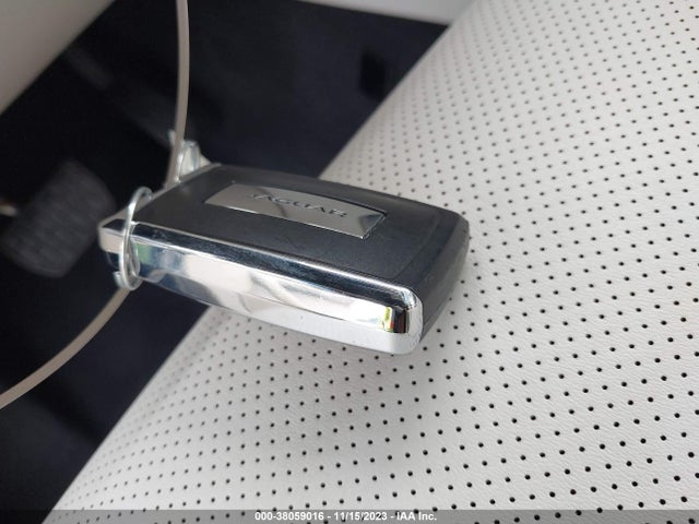 2021 JAGUAR F-PACE SADCJ2EX7MA681497 Photo 10