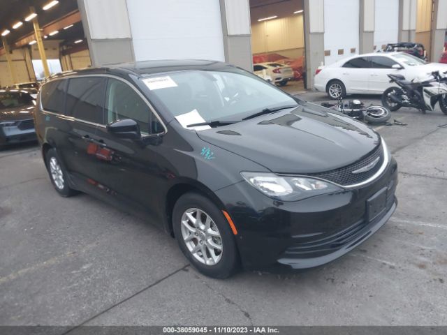 2018 2C4RC1CGXJR102717 main image