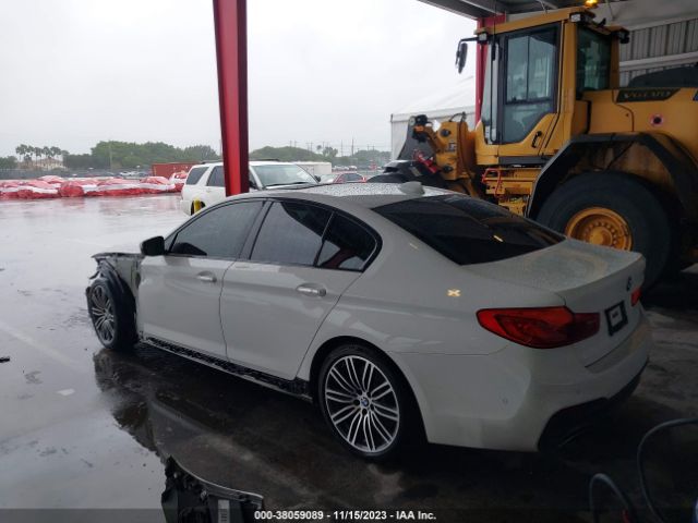 2017 BMW 540I WBAJE5C32HWA92195 Photo 2
