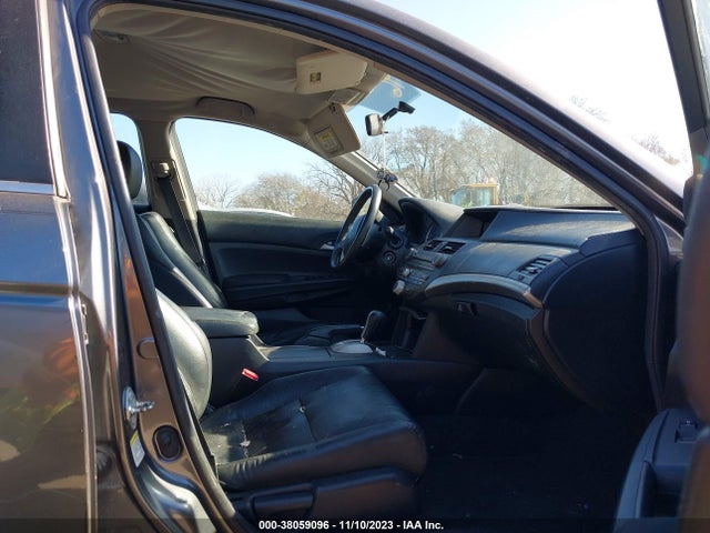 38059096 :رقم المزاد ، 1HGCP2F69BA046554 vin ، 2011 Honda Accord 2.4 Se مزاد بيع