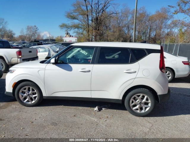 KNDJ23AU9M7750379 KIA SOUL S